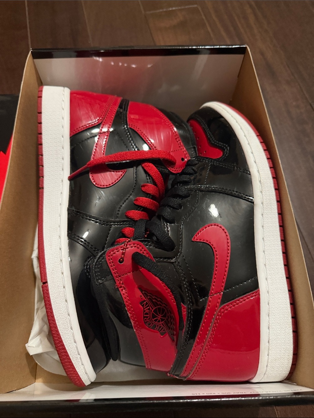 Nike Air Jordan 1 High - Black/Red
Size 8.5
